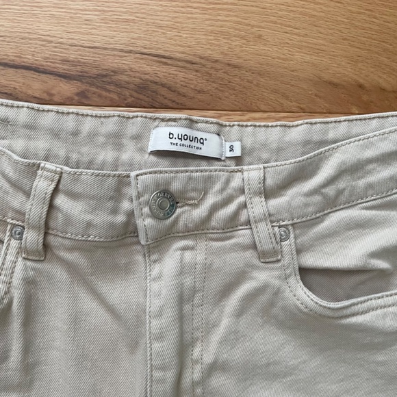 B young ecru denim jeans - Picture 2 of 4